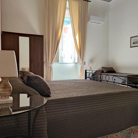 Fabrizi Bed & Breakfast Catania Bagian luar foto