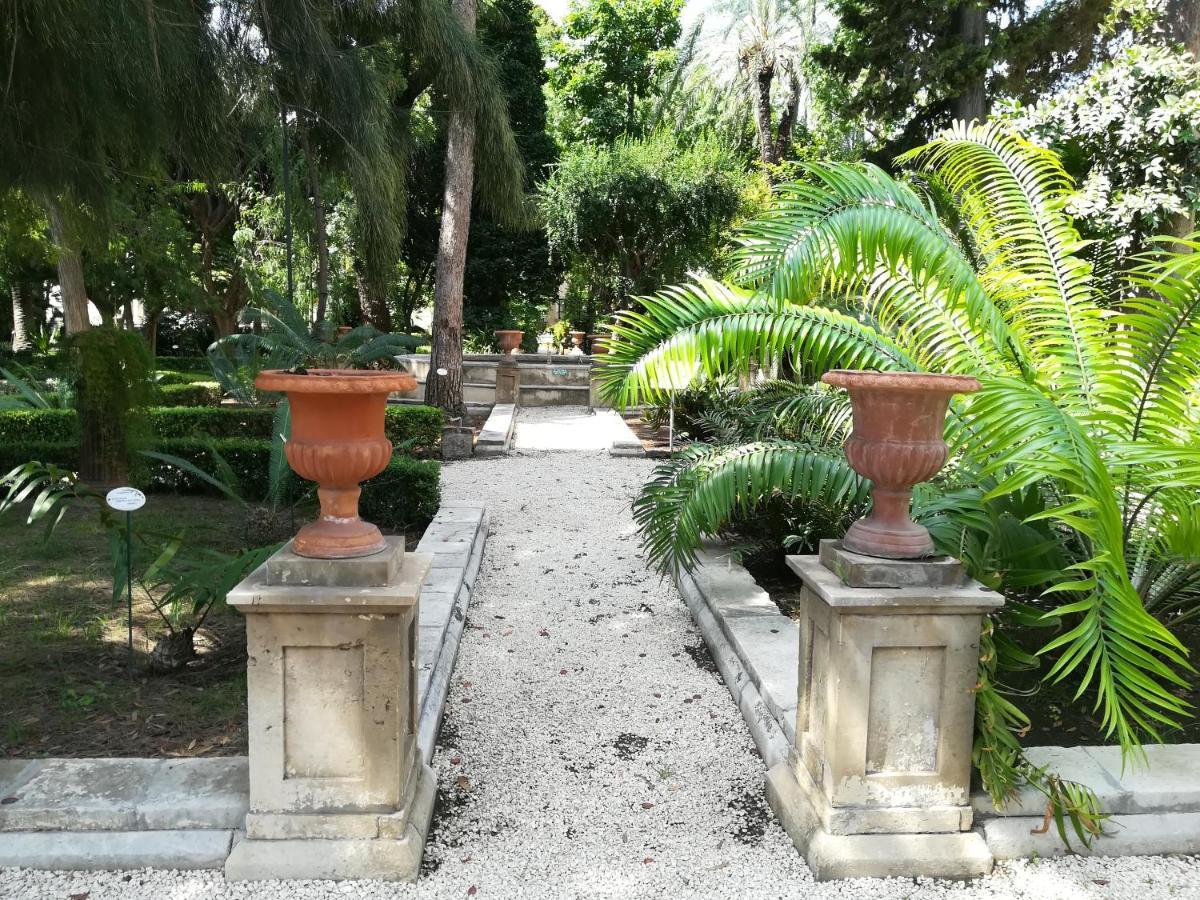 Fabrizi Bed & Breakfast Catania Bagian luar foto