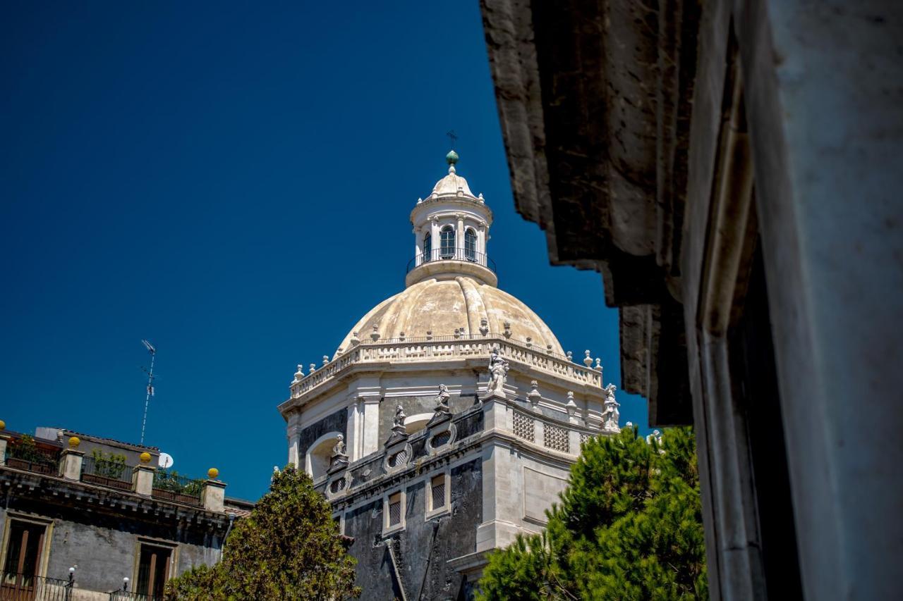 Fabrizi Bed & Breakfast Catania Bagian luar foto