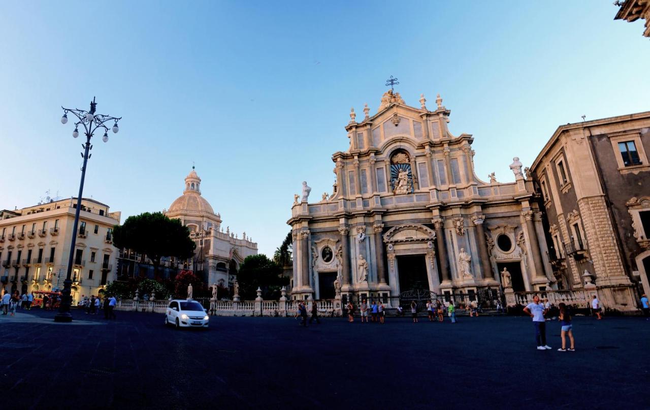 Fabrizi Bed & Breakfast Catania Bagian luar foto