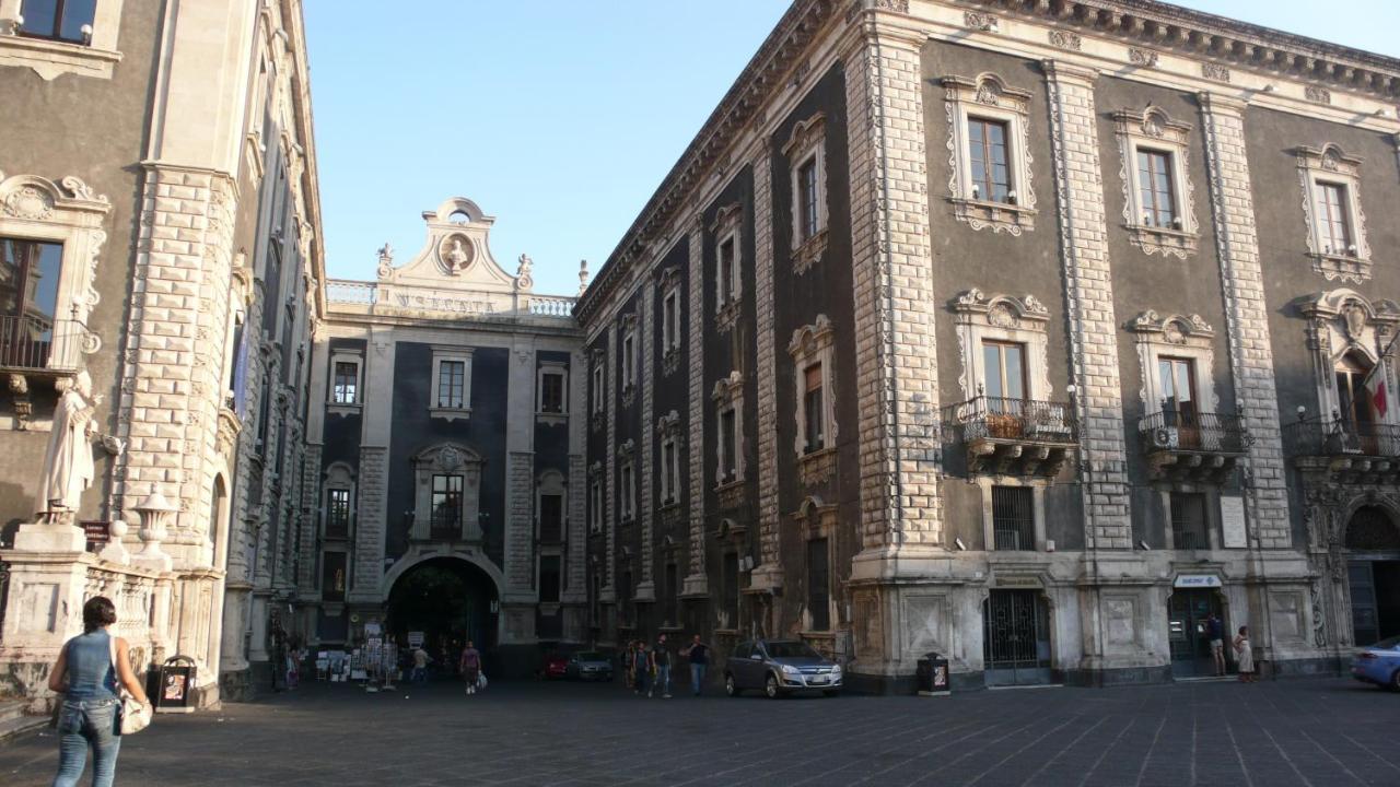 Fabrizi Bed & Breakfast Catania Bagian luar foto