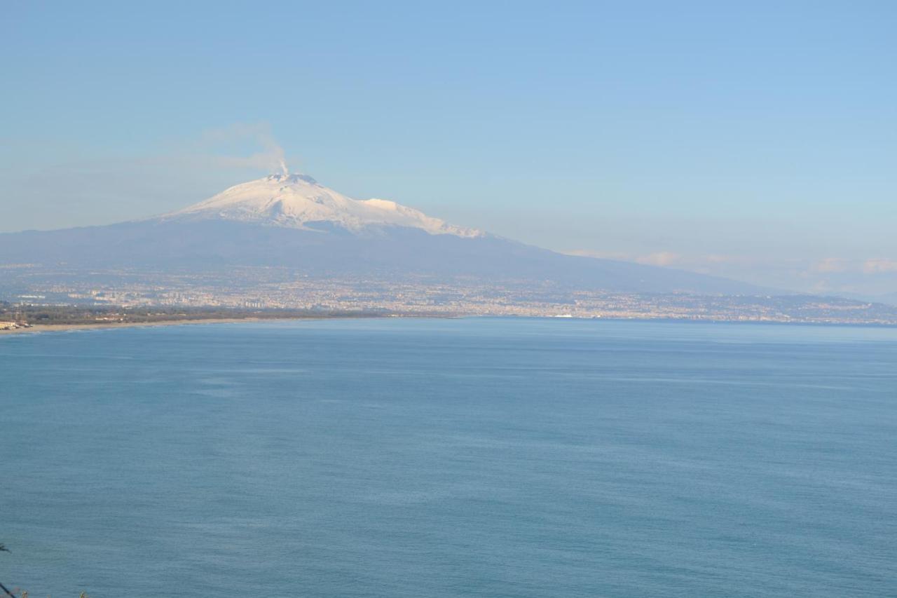 Fabrizi Bed & Breakfast Catania Bagian luar foto
