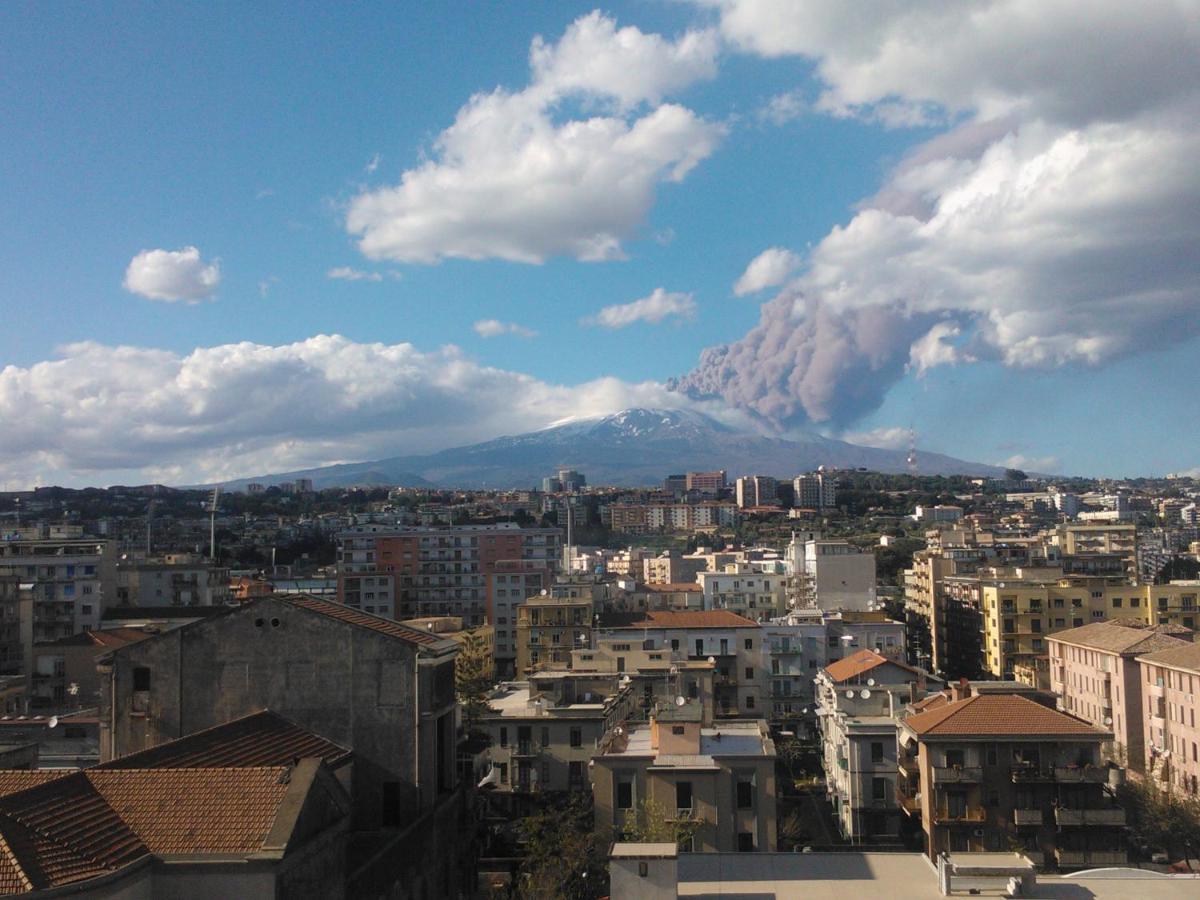 Fabrizi Bed & Breakfast Catania Bagian luar foto