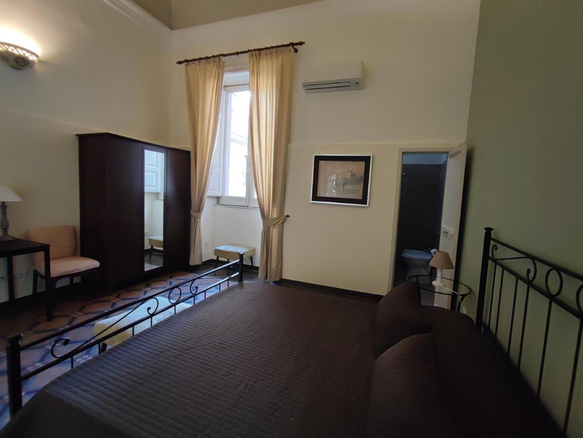 Fabrizi Bed & Breakfast Catania Bagian luar foto