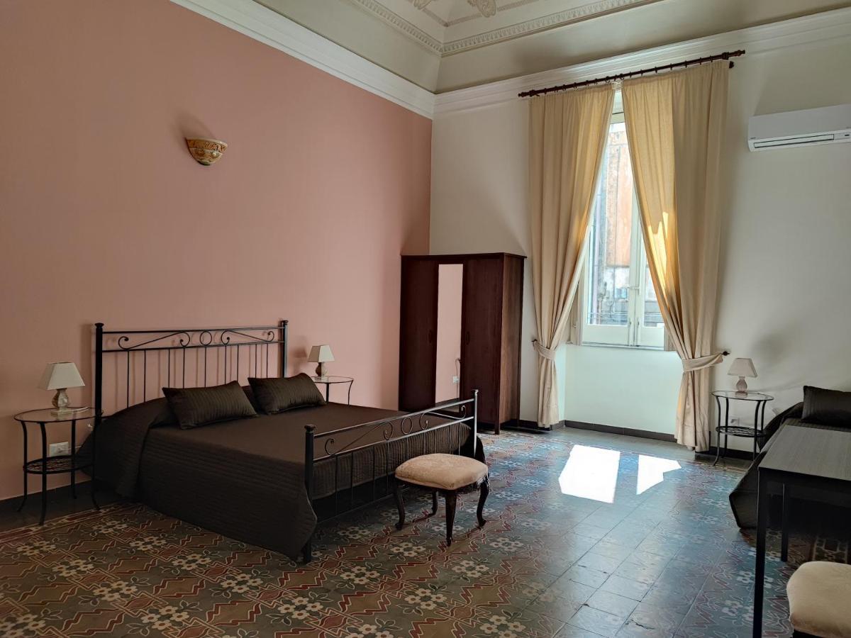 Fabrizi Bed & Breakfast Catania Bagian luar foto