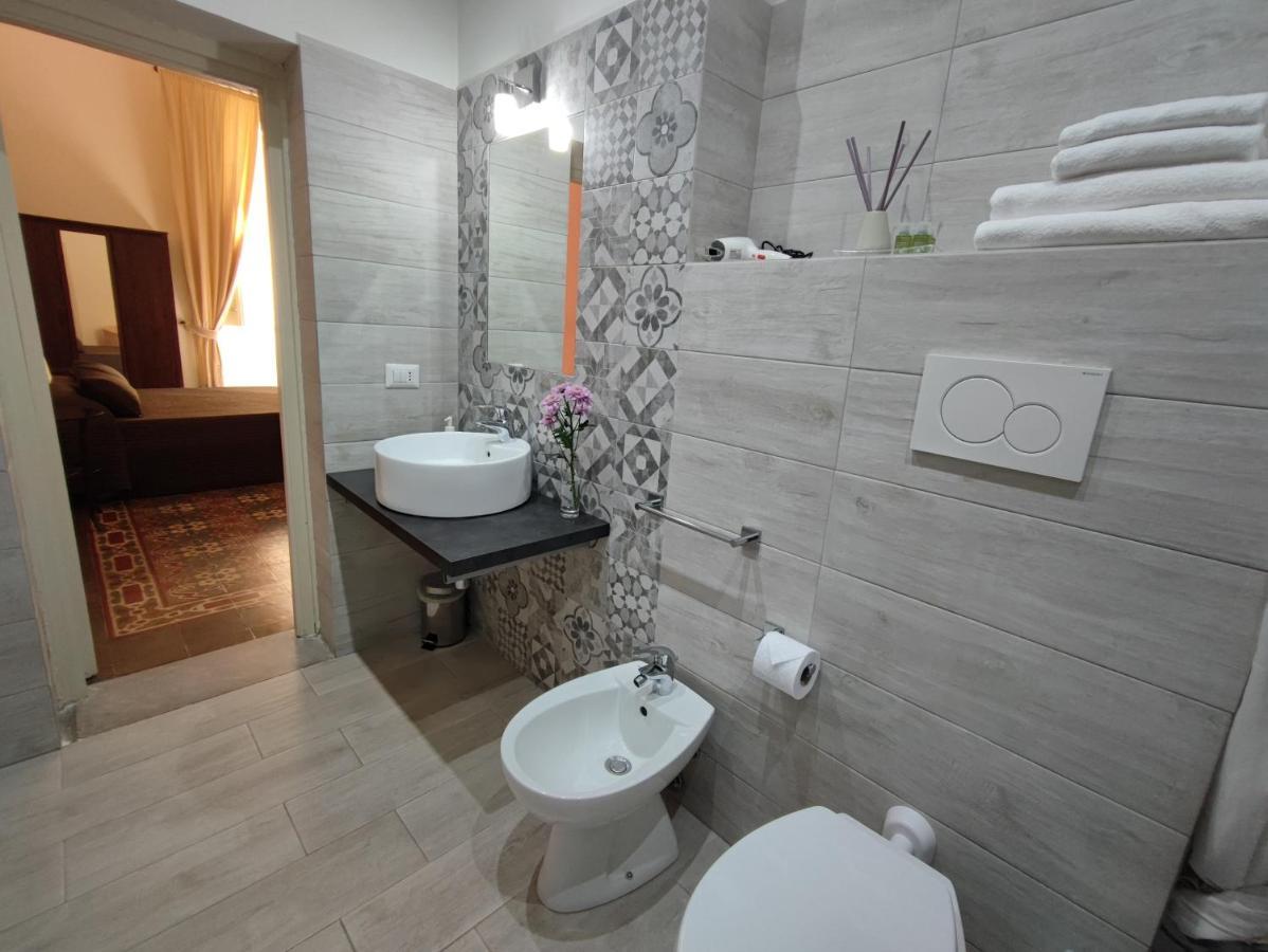 Fabrizi Bed & Breakfast Catania Bagian luar foto